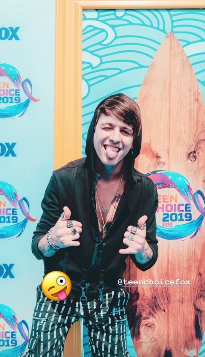 cb97xcv's tweet photo. No exagero cuando les digo que se mira demasiado guapo y me tiene encantada

#CNCOTeenChoice #TeenChoiceWarner #CNCOwners @CNCOmusic https://t.co/NBqqzFNbvD