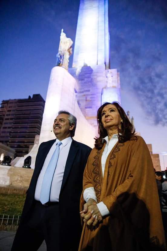 amarus_martinez's tweet photo. Presidente Nestor Kischsner tu pueblo Argentino te respondio hoy viva la Revolucion Latinoamericana
#PLOMO19 https://t.co/VbrFHKHKVH