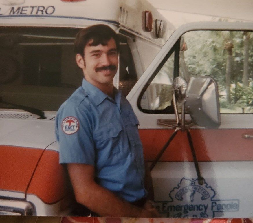EMS1's tweet photo. Tenn. paramedic dies while hiking the Great Smoky Mountains
https://t.co/ot86CyBthf https://t.co/PEdttyIt4E