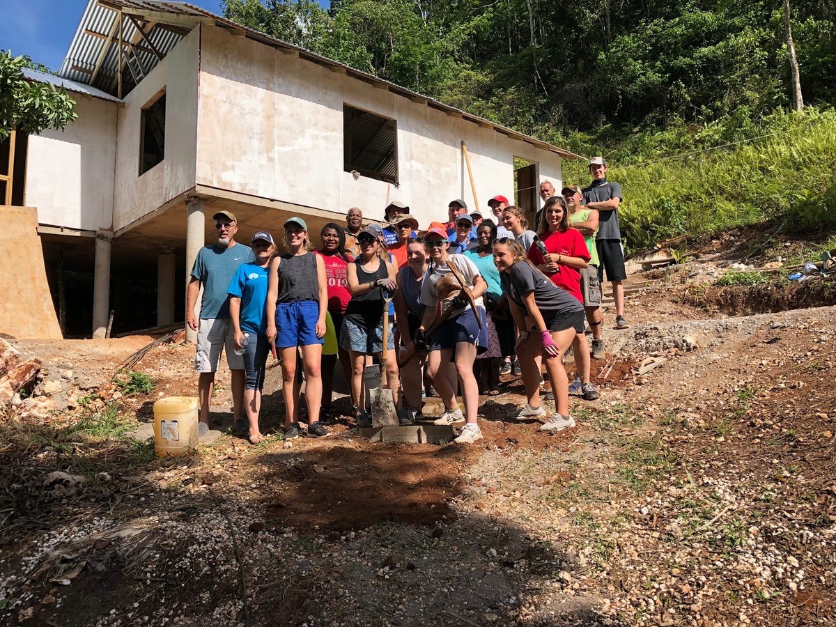 cityofrefugeatl's tweet photo. We love going down to #Jamaica every year to enjoy fellowship and spark real connections - bringing light, hope and transformation to every person we meet. #WeAreCOR #WhereGoodWorks https://t.co/0WVbV05G8o