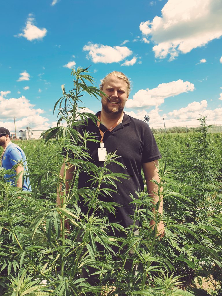 jeanettern1's tweet photo. This is Chad, our 6'7" master gower at #48north #goodfarm . Plants are getting tall! https://t.co/MyP6fJVG05