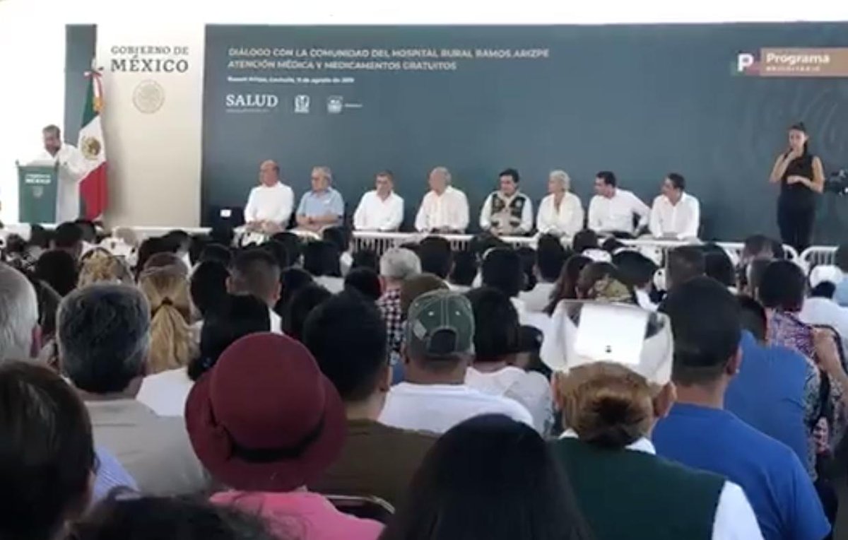 PeriodicoZocalo's tweet photo. #ENVIVO: Visita de @lopezobrador_ al Hospital Ixtlero en #RamosArizpe #Coahuila
https://t.co/aNHAMOwNye https://t.co/MwqlKauikG