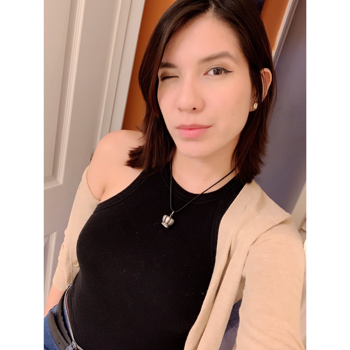 I think I'm getting used to my short hair now. 💕