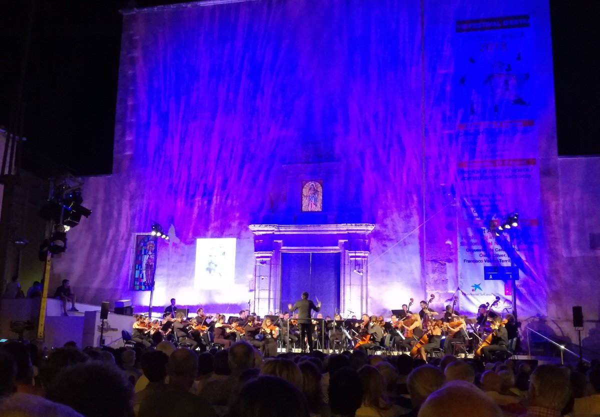 Nit Americana al VIII Festival d'estiu de #Torreblanca amb la <a href="/eutherpevlc/">Fundación Eutherpe - CV</a> .