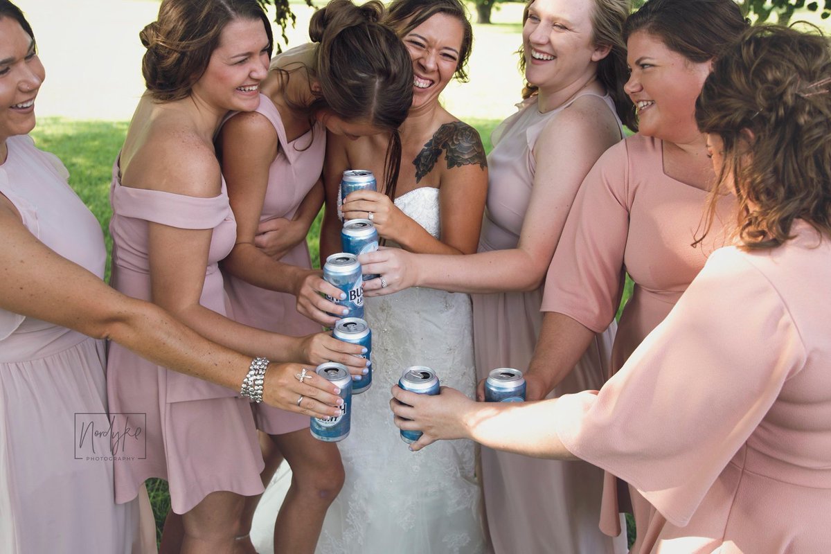 DanikaLiveoak's tweet photo. @BuschBeer didn’t sponsor our wedding but we still had it there. How about a honeymoon? #BuschWedding https://t.co/Bx6fBAg8Ml
