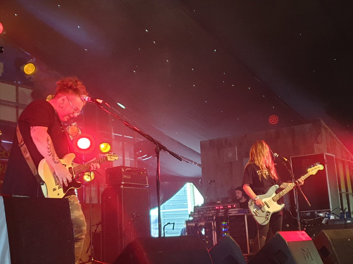 Cerprice's tweet photo. Nipped off to catch @MILKTEETHPUNX play #DissOrderAlley at @BoomtownFair.
Reminded me of my early teens...a lot of the American indie/garage sounds I was into back in the early '90s.
Also, LOVE the guitarist. Really enjoyed his style and sound.
#FuckBoris #MilkTeeth https://t.co/7e6vyaJwA7