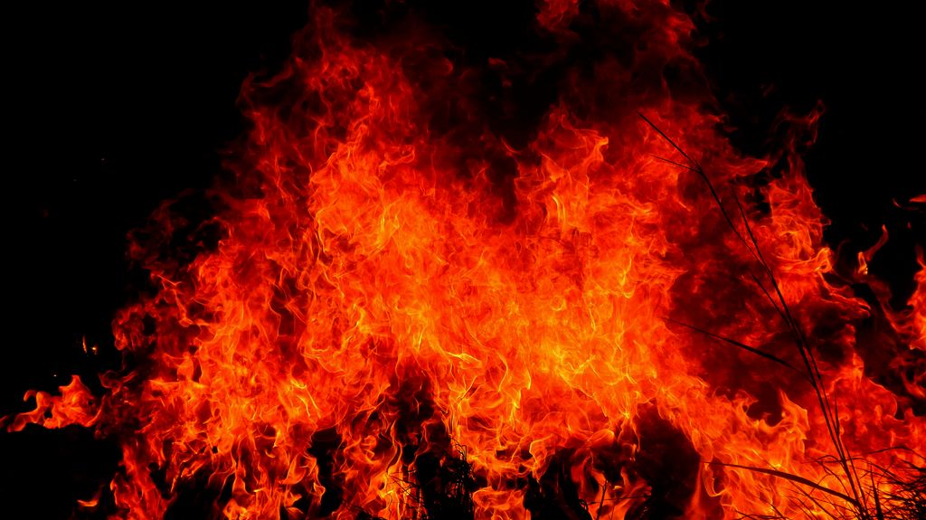 laif_thrumyeyes's tweet photo. I believe art is a connection, like passing on a flame. Wangechi Mutu
#flame #fire #anushkasen #art #incinerate #love #boquilla #smoke #s #photography #light #flames #d #audis #burn #red #dark #cool #hookatime #waterpipe #cachimba #shishatime #photooftheday #picoftheday https://t.co/Kiy9hEoiV5
