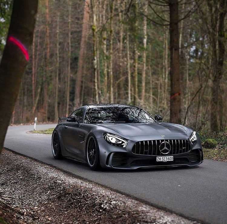 LuxuryCars365's tweet photo. Mercedes-Benz AMG GT https://t.co/tc0AClIyl0