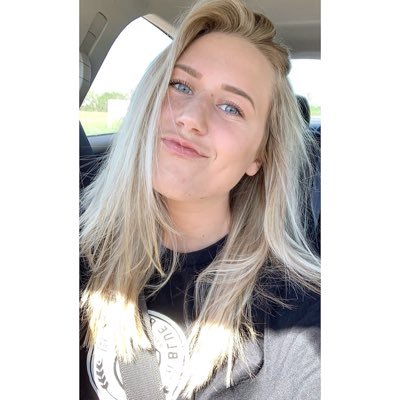 HillisKayla's tweet photo. #NewProfilePic https://t.co/YWoZC9RG7h