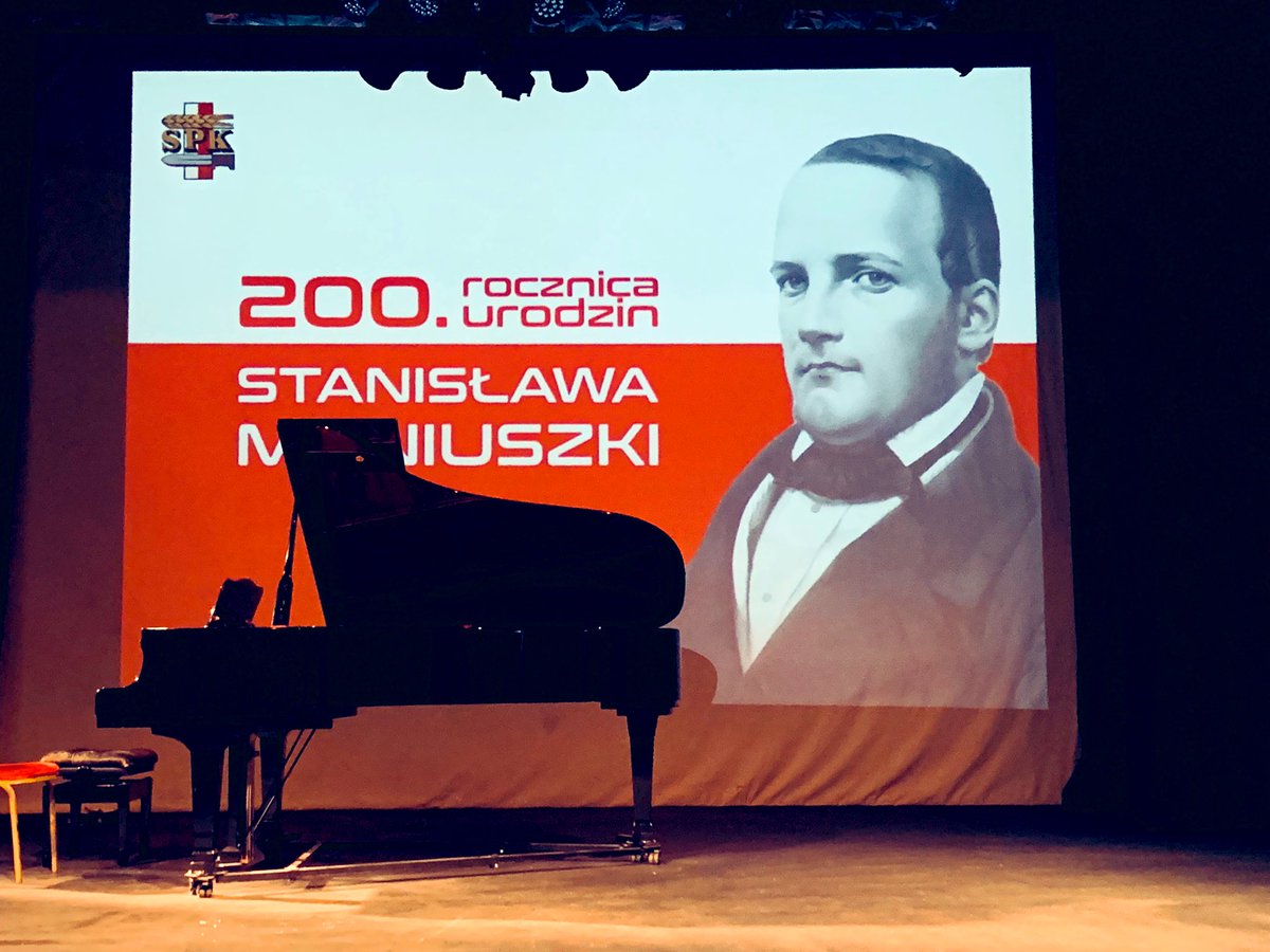 So honoured to sing at the very special commemorative event at @posk tonight for the WW2 Polish Soldiers... very moving. 200 years of #moniuszko were also celebrated. ❤️ great new friends and colleagues. 🇵🇱 #lukaskrupinski #przemyslawbaranek #jadwigaslomka #maciejoshea
