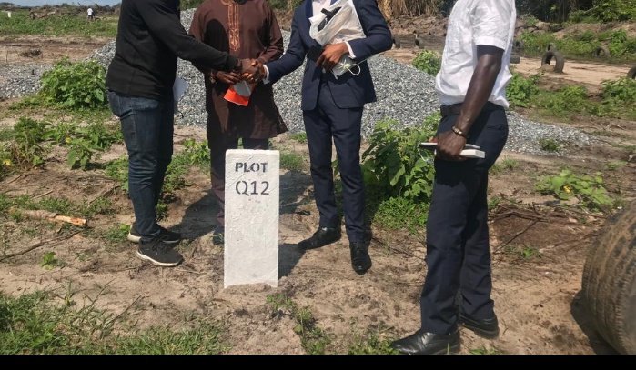 Akinya_OD's tweet photo. Our record speaks for itself.
#Landbanking® #value #thinkproperty
☎+2348025038172
@woye1 @aushamaki @Mohamadlapai @kayodea https://t.co/wtjK3Tm3Ge
