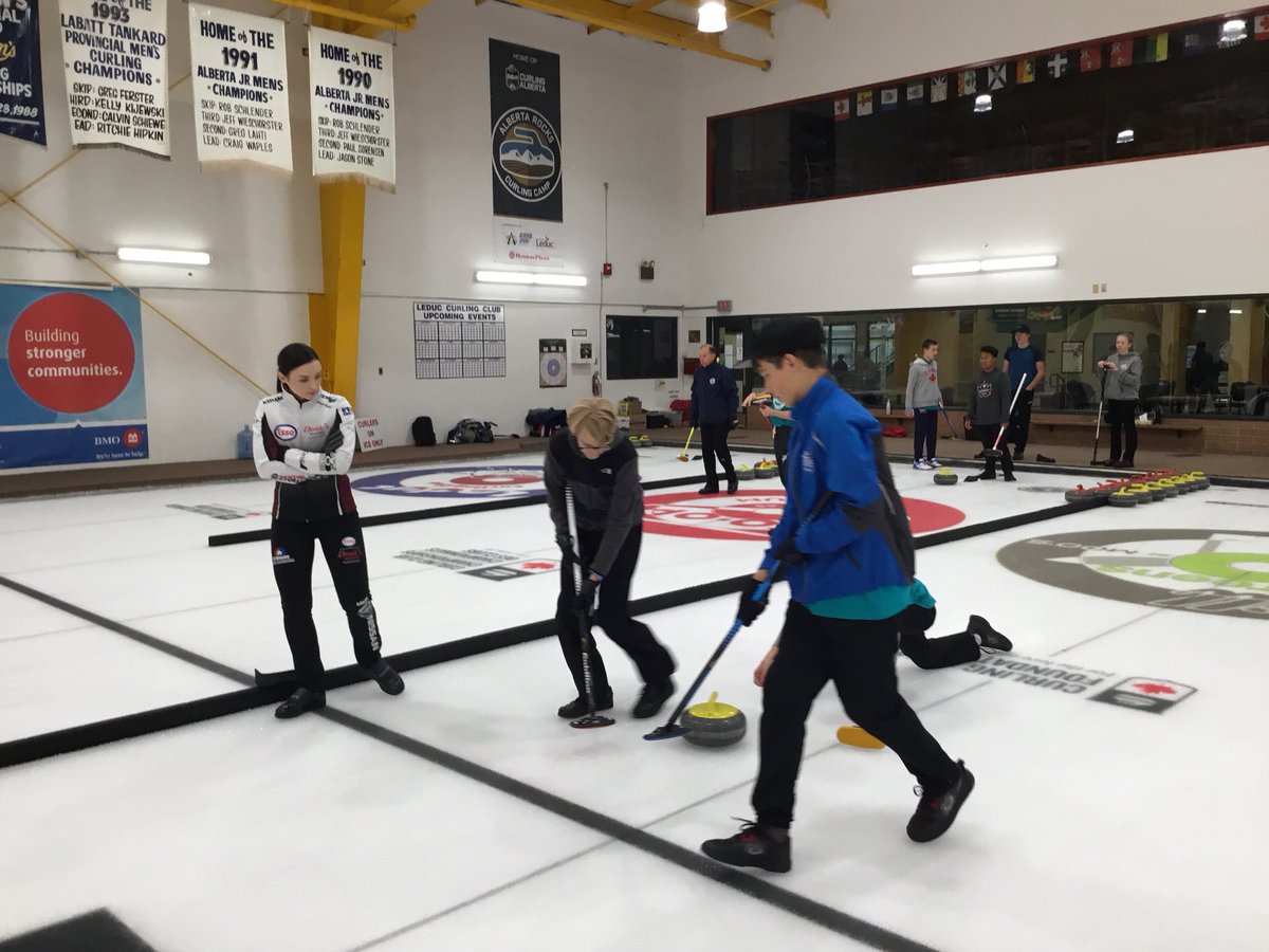Alberta_Rocks's tweet photo. Team Laura Walker came to pay us a visit this afternoon. It was great to see former campers and instructors Nadine Scotland and Taylor McDonald. Thanks @crockerwalker @katecameron02 @taylormcd93 @nadinechyz . The campers loved you! https://t.co/Uk5t66VBWY