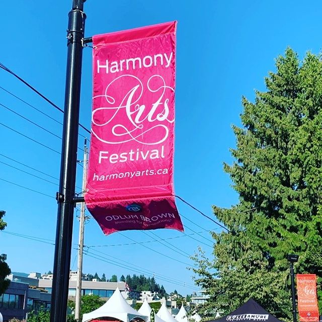 Last day to enjoy all the live music and art displays at #HarmonyArts festival in West Vancouver. Super proud to have been a sponsor this year as well. Celebrating community. #westvan #westvancouver @westvancouvermagazine #westvancouvermagazine… dlvr.it/RB41SL