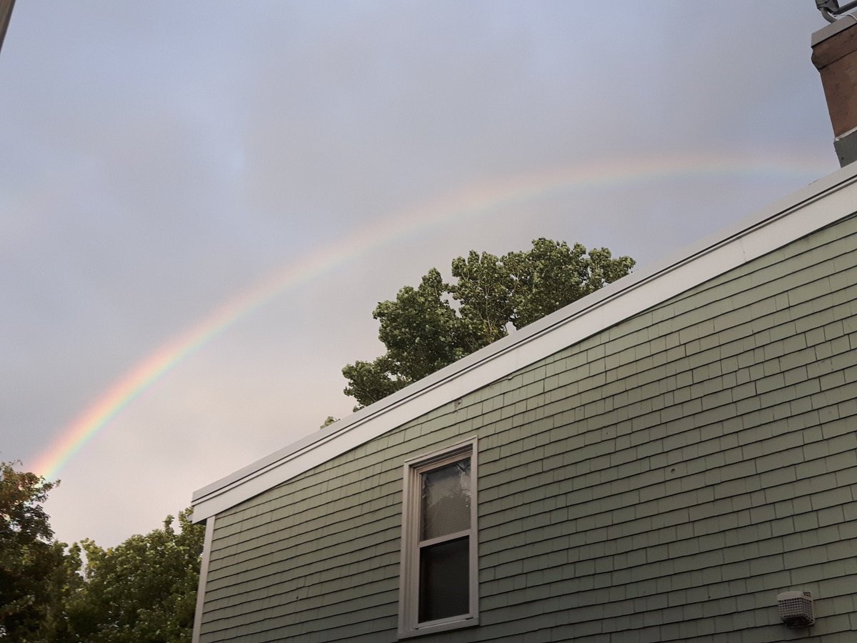 Jer_Godfrey's tweet photo. What a beautiful rainbow. #rainbowplease #Halifax #sunday @ryansnoddon @MurphTWN @KalinMitchelCTV https://t.co/pbBXugBh07