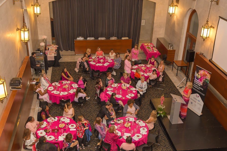 BPWMontreal1's tweet photo. Soirée Pink de BPW Montréal, toute une réussite et folle ambiance avec Patrick Desmarais comme m.c.@canadabpw @BPWOntario @MClaude_Landry @PatDesmarais13 @GulamaniAbdulla https://t.co/sxqDMkLkhd