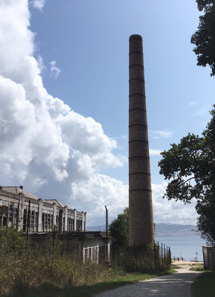 GABI_begonha's tweet photo. Grazas a #illadosratos e @ConcelloCangas pola 50! ruta de #Masoo #superfactoria #patrimonio_Industrial #mulleresdemar #conserveira #darsenas #garderia #baleeira #CheiraCachalote #follalateiros #Salgueirón #PuntaBalea #Cangas #Morrazo #Pontevedra #Galicia https://t.co/iIoWAhTASd https://t.co/jq37VmDYOb
