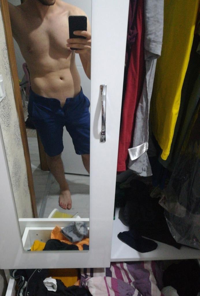 TrkBulge7's tweet photo. #izmir’den bir takipçim sayfana girince hemen kalkıyor yazmış #bulge #penis #ifşa #cuckold #ensest #izmirgay #istanbulgay #ankaragay #mersingay #superfabric  #manisagay #aktifgay #pasifgay https://t.co/s94Rc4WHFi