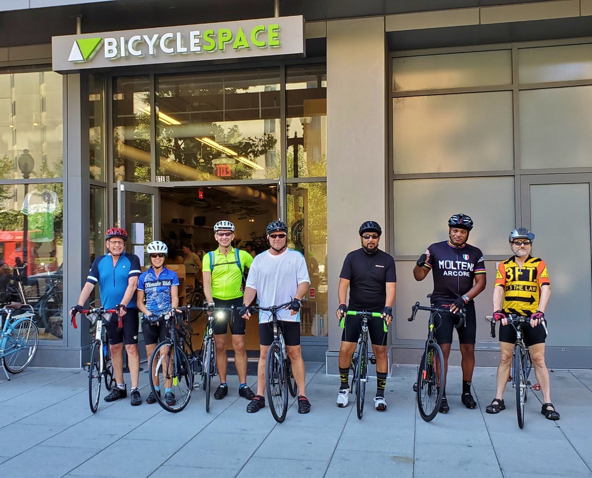 Chris_Roell's tweet photo. Led today's @BicycleSPACE #CityExplorers ride on a 37 mile trek around #BikeDMV. Rode through two States and a Territory. I will let you guess the names of the States and the Territory we rode through!😉 #bikedc #bikedmvloop #bspacerides #bikemd #bikeva #washingtondc https://t.co/moau7pBwJc