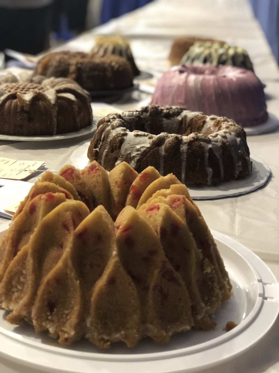 mk_lip's tweet photo. Cooks’ Emporium was asked to be a guest judge for the #Nordicware Bundt divisions at the #IowaStateFair which means that’s ME judging. So many great entries! In addition to eating all ~14 Bundt entries across 3 divisions, I also ate fair food... #wow #SundayFunday #upasize https://t.co/jmDvKza0xs