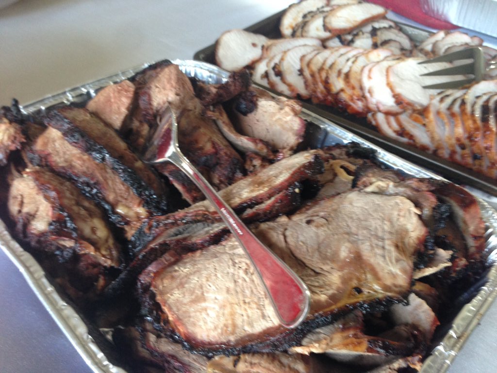 jay_eatz's tweet photo. Gave commercial beef a go, turned out beautiful, used the beer soaked rotisserie recipe from the #RoundUpApp @CDNBeefrecipes #LoveCDNbeef https://t.co/l2ejvslJSI
