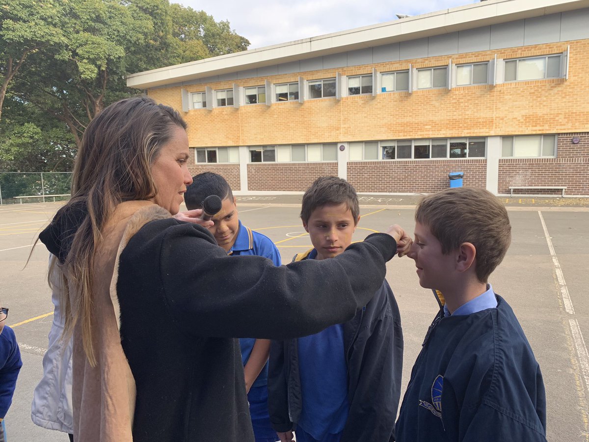 StJosephEnfield's tweet photo. This morning, we were lucky to experience a smoking ceremony with Eve and Isaac from Wandana. A wonderful way to begin our #bookweek celebrations #naidocweek https://t.co/kLH2aWV9Lm