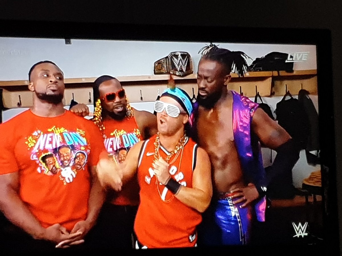 EHOWB2018's tweet photo. #FindDrake mission complete! @PW_Clash #SummerSlam https://t.co/NWlCYbh1dW