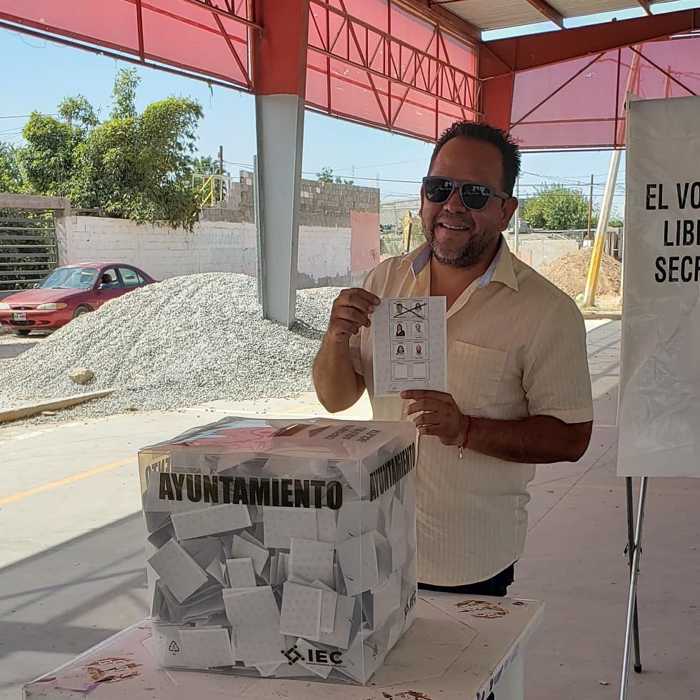 PacoIsraDavila's tweet photo. Ya vote!! #YoConAlito
#PRITorreón #PRIFuerteConUnidadYTrabajo
@pritorreon @pricoahuila @pri_nacional https://t.co/IbyW2vNchf