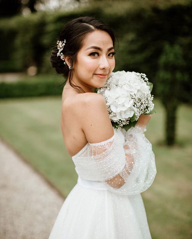 Grateful. God is good. 20-07-19
.
.
.
.
📸 @riannefotografie.nl .
.
#ameliaong #anthonyengelen #mrsengelen #amelianthony #dailyfeed  #wedding #weddingdress #bride #godisgood #loveofmylife #holland #bridestory #weddingphotography #weddingday #nlwedding… ift.tt/2YYQUKr