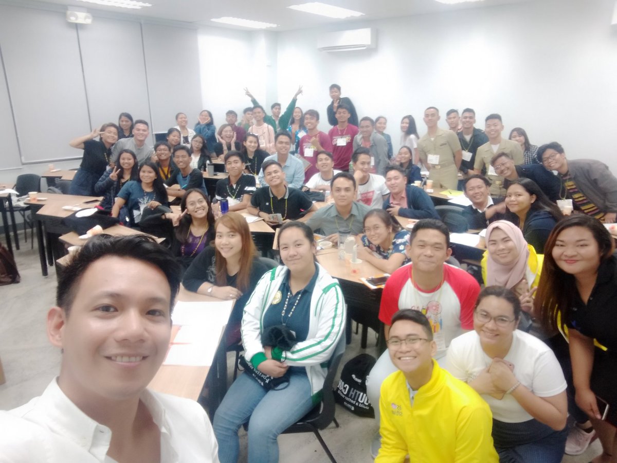 JosephCataan's tweet photo. New learnings and new friends! 😍 Thank you, @ideaspositive, @PYDNOfficial & @UnilabFdn! Always a humbling experience to share stories in a room full of campus and community journalists. Wishing for more days like this! ✨ #YOUthCan #YouthDay #IPYFPH2019 #IYD2019 https://t.co/hIeMuyYaNz
