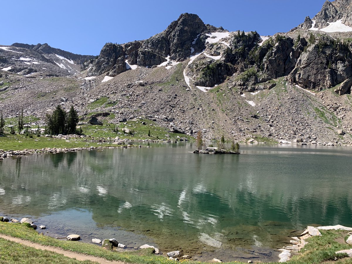 SaxFHS's tweet photo. Perfect end to our time in Grand Teton yesterday. Bears, moose, elk, pikas, beaver, snake along with amazing views! https://t.co/fFEVDd1T8l