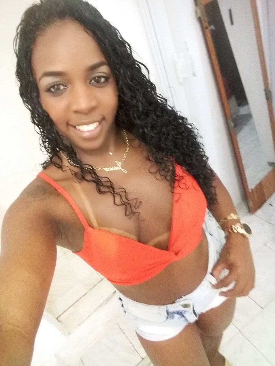 Jessica45656105's tweet photo. Por onde for seja luz 💫 https://t.co/qtvpCvsgit