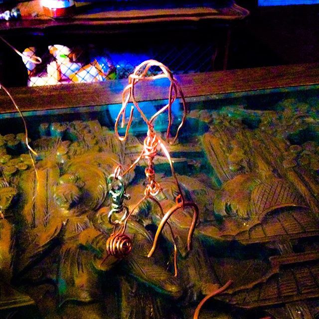 jack__0ats's tweet photo. My friend Austin, armed with a horseshoe and a mace? Lol #horseshoes #omglobes #🕉🌐 - #handmade #copperwire #baodingballs by #jackøats

#play #meditation #namaste #om #mindfulness #wireweaving  #justkeepspining #spiral #sphere #sonicsculpture #stressr… https://t.co/KHMxTOZrFF https://t.co/OjDfXMnMf2