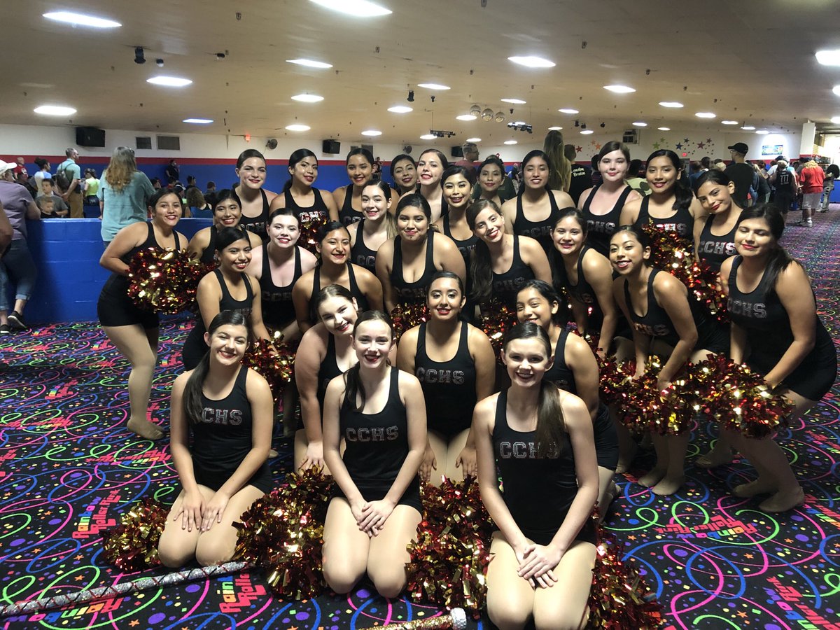 CaneyCreekHS's tweet photo. Caney Creek Starlettes wow the crowds at Conroe Roller Derby! https://t.co/ncmJ5JgklN