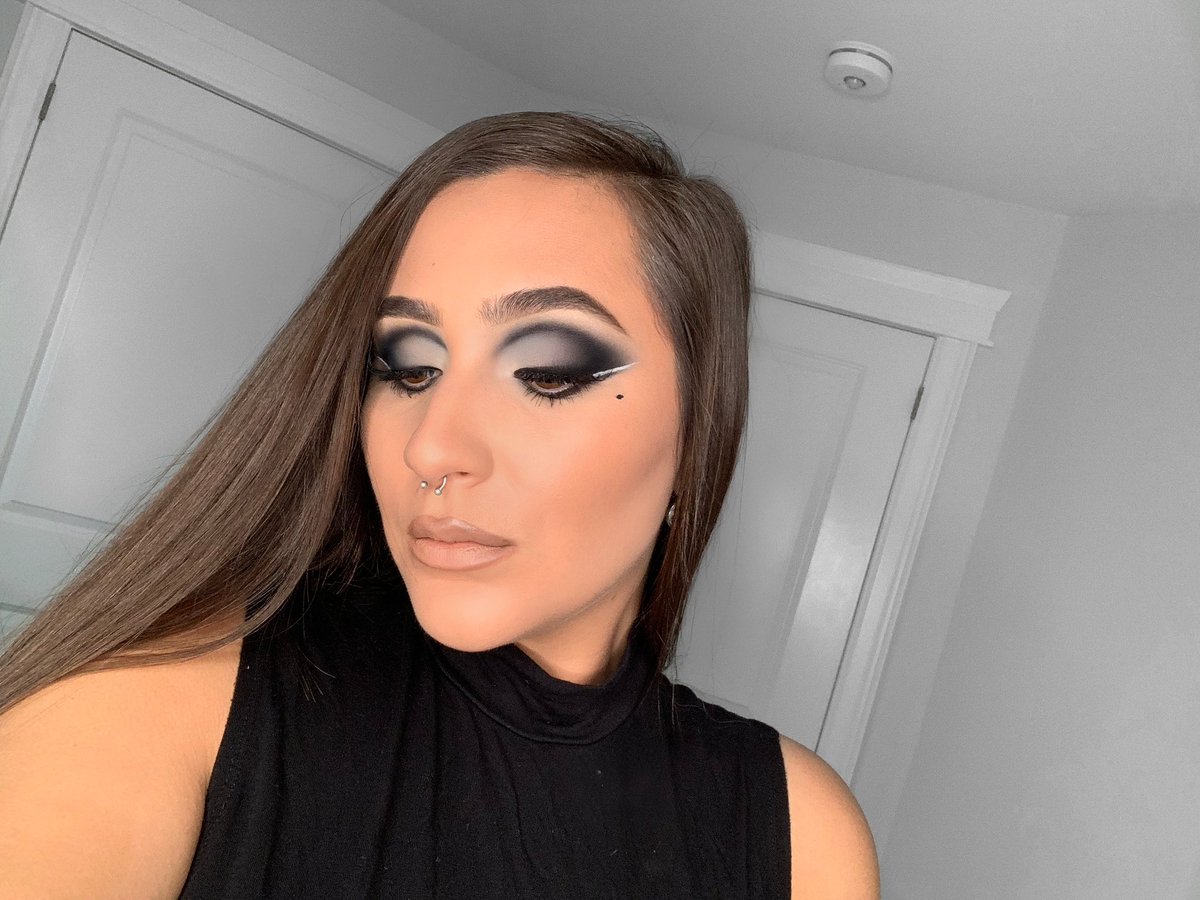 KKW BEAUTY on Twitter ".KimKardashian wears the new Matte Smoke