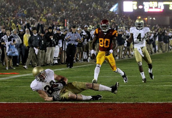 NDFBhistory's tweet photo. Or Harrison Smith?  #feelin22 https://t.co/LfKby9k1BQ
