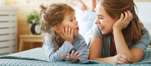 ASHAleader's tweet photo. ASHFoundation-funded researcher #ElizabethKelley helps prevent—and treat—word-learning difficulty in young children. #slpeeps #devlang @Mizzou @VanderbiltU https://t.co/gFIlbkkUUh https://t.co/nyT18Ta43x