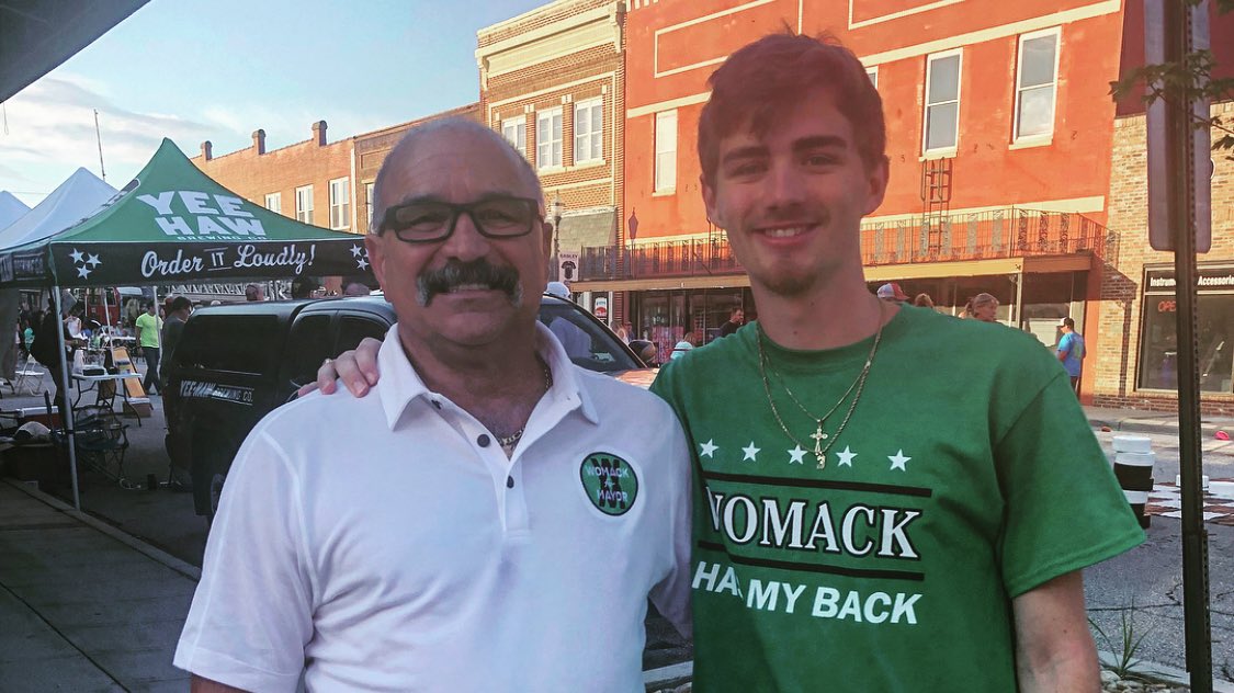 MayorWomack's tweet photo. Iβve enjoyed time this week with many of you in #EasleySC. Thank you for asking questions and voicing your opinions, these concerns will continue to make Easley a great place. Hearing YOUR thoughts, helps me to know what the community needs. #exploreeasley #womackhasyourback https://t.co/KWVb3UYZJ5