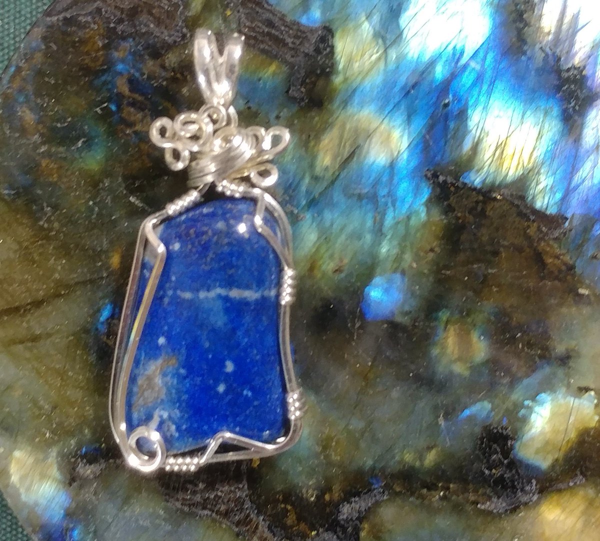 crystalmoon1ba's tweet photo. For Sale: #Blue #LapisLazuli #3rdEyeChakra #SterlingSilver #Wirewrapped #HandmadeJewelry #ReikiHealing #LapisLazuliPendant #ReikiPendant #QuickHealing #HealingStone https://t.co/Lan54wkH2c @eBay #Metaphysical: https://t.co/5q03lmXS0Y Video: https://t.co/D1HccvSbuF #BuyNow RT https://t.co/oqXMSeaMk2