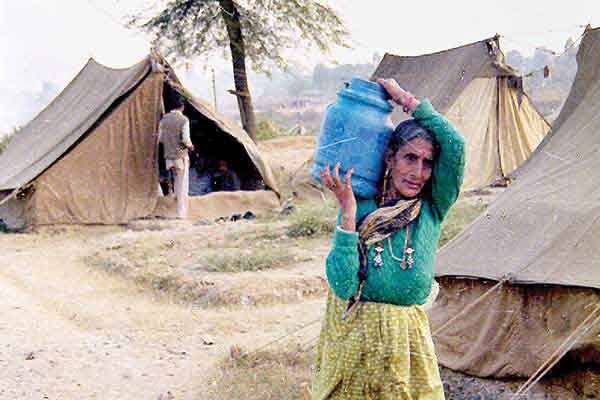 amalmagazine's tweet image. We celebrated Shivratri of 1990 like this... 

#letsnotforget