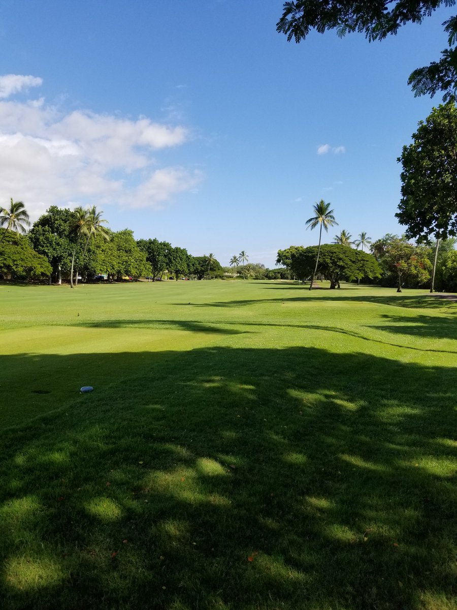 Renown_Zyrtec's tweet photo. Nothing like a smooth round of 18 with the Mrs. While on Vaca.  #itsmauitime https://t.co/XtoDOsUJvM