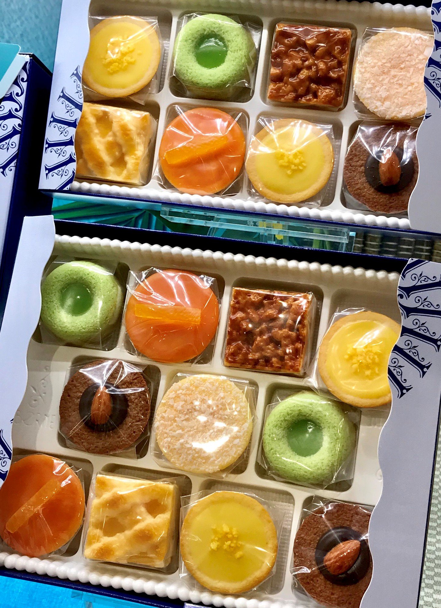 小田急百貨店 町田店 公式 様々なフルーツやナッツなどを使った小さな焼き菓子 夏のジョリクール マンゴーフレーク パッションガナッシュをアーモンドクリームと合わせたものや メロンペーストのフィナンシェ生地にメロンゼリーを 小田急百貨店 町田店 公式 様々なフルーツやナッツなどを使った小さな焼き菓子 夏のジョリクール マンゴーフレーク パッションガナッシュをアーモンドクリームと合わせたものや メロンペーストのフィナンシェ生地にメロンゼリーを
