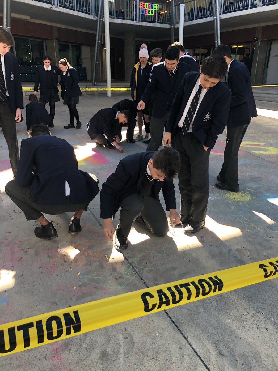 Happy Science Week! 🧪 🧬 🧫 Here is our Science mural to kick off the week.
<a href="/Aus_ScienceWeek/">NationalScienceWeek</a> <a href="/D_Fetterplace/">David Fetterplace</a> <a href="/ash_hanning/">Ashley Suter</a>