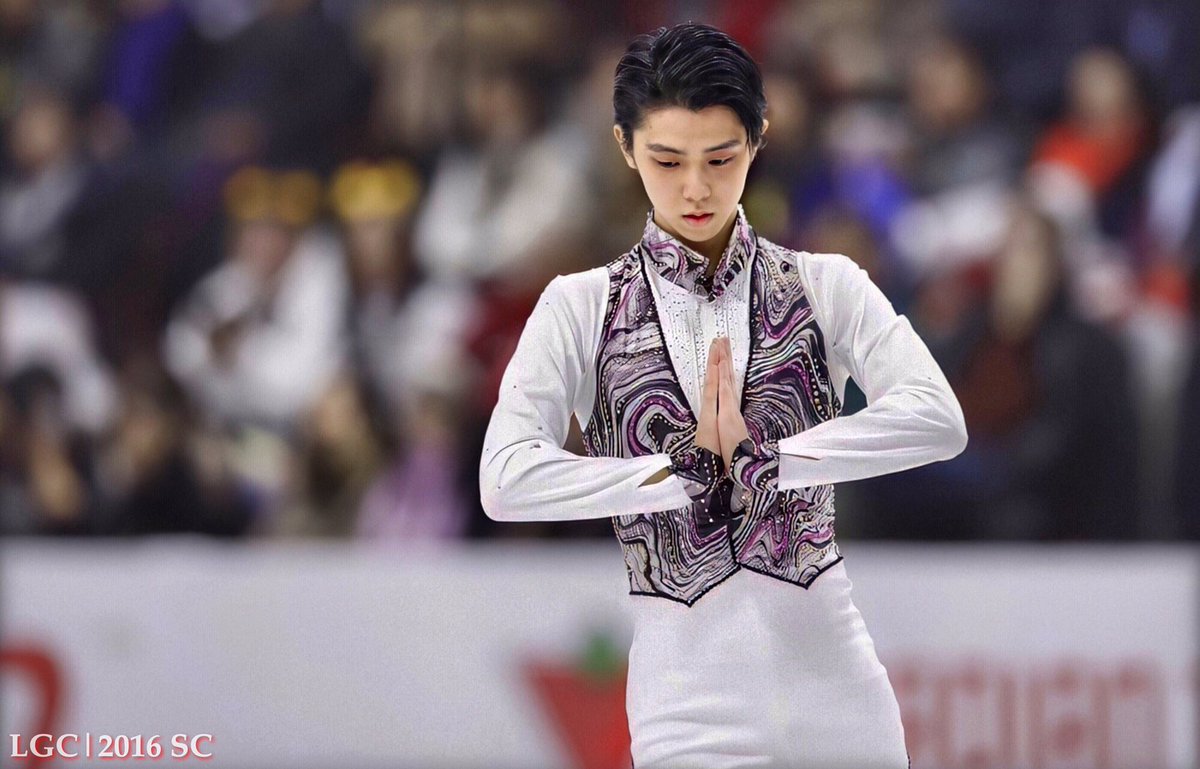 YuzuRules's tweet image. P1: me 😢knowing there won’t be LGC in the newly released 📀 (screenshot from video footage of #SC2016) P2: me secretly hoping that this actually means Yuzu will recycle LGC this upcoming season, so it would make the cut for his next DVD. 🤞🤞#YuzuruHanyu #羽生結弦
