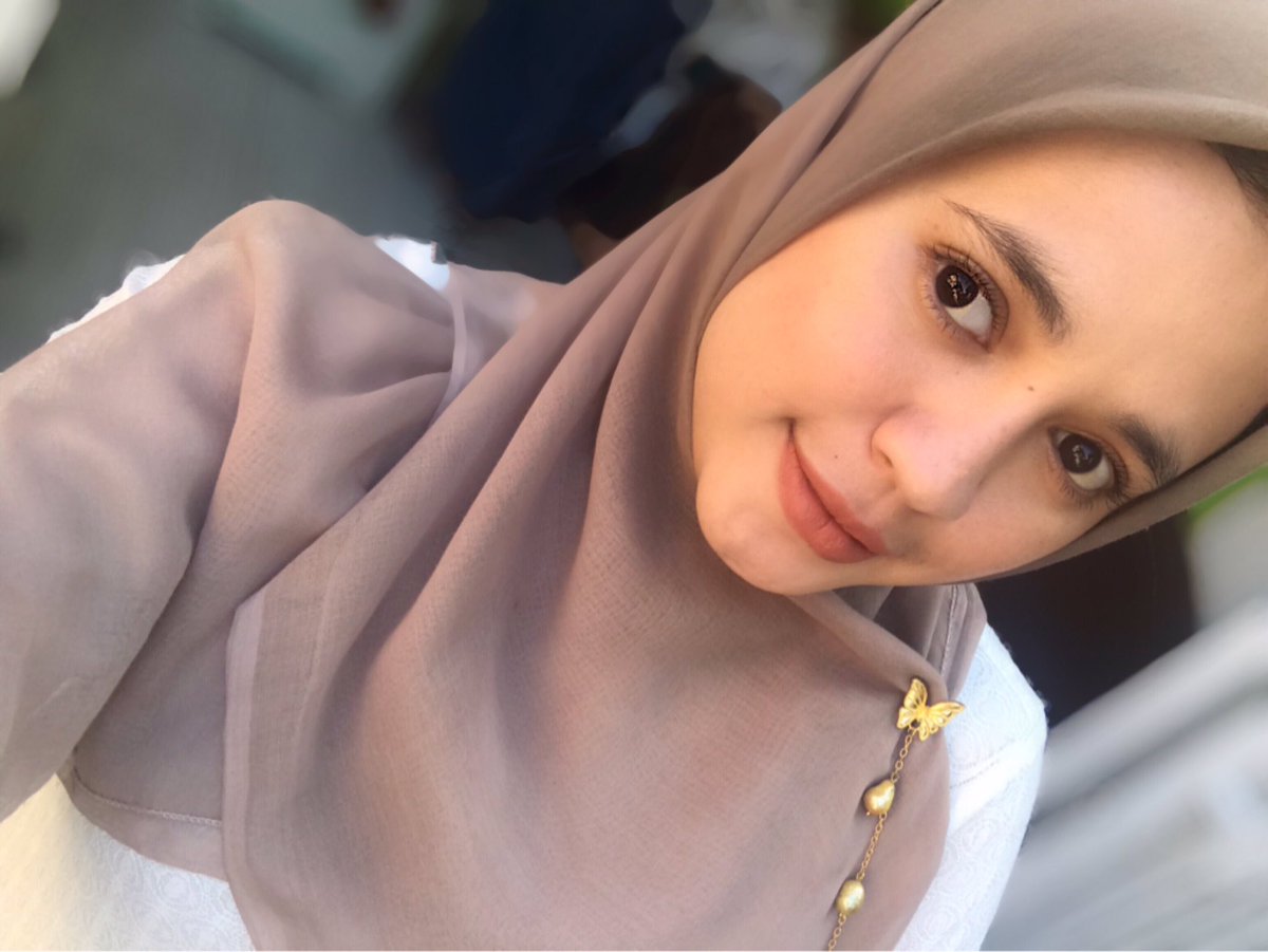 DianAnanda17's tweet photo. Janji bisa ingkar,rasa bisa berubah,kekasih bisa tak setia,teman bisa pergi,langit bisa runtuh,bumi bisa hancur,tapi allah selalu ada dan kekal selamanya https://t.co/Ij3iTYk5bR