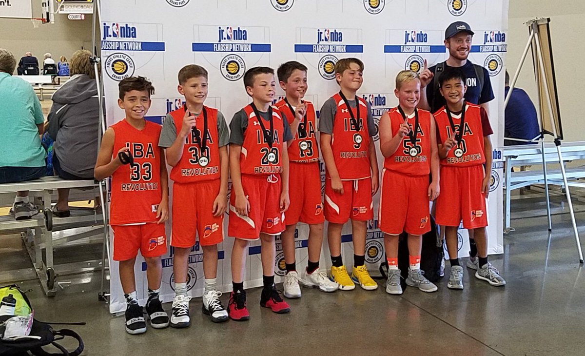 sauersdaniel's tweet photo. The fastest ways to get better (in my opinion) are Listening and Working Hard. Proud to have coached all these boys. Winning a โship is just a bonus ๐ฅ๐ No better than job than impacting kids lives ๐ฏ #IBARevolution #Tradition https://t.co/c8sksrEoym