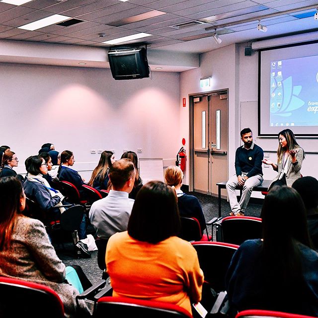 swsydUNSW's tweet photo. Medical students Abeer and Sarah talking to the aspireunsw students about training in a health discipline #swsydunsw #unswmedicine #unsw #aspireunsw #aspire #degreesatwork #liverpoolhospital #swslhd #liverpool #inghaminstitute #nsw https://t.co/pJ3TeR2WXO