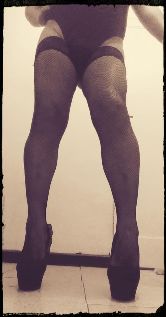closet_daniela's tweet photo. Nuevas fotitos !!!! Espero les guste 💅💋😘🍑💦 #transchile #tvcloset #ososchile #BBgay https://t.co/YUu6FRiyf9