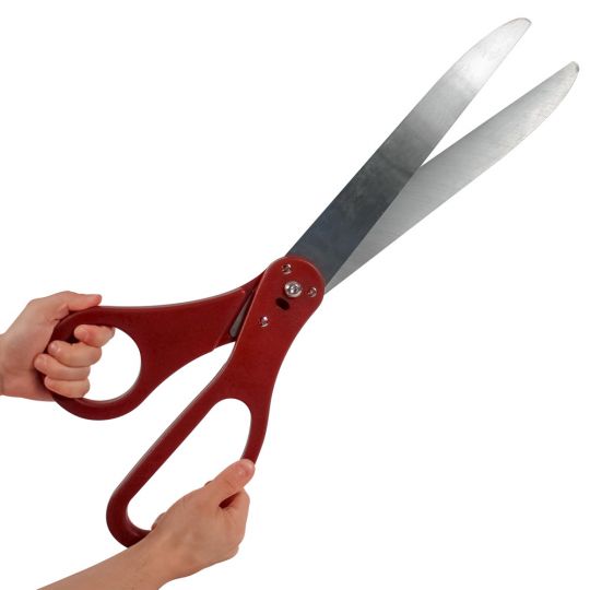 TheDangerousDad's tweet photo. @denton_steve @DCUO Then @DaybreakGames needs to go get themselves some of those giant novelty scissors and start cutting some red tape and #makeDCUOcrossplatform! https://t.co/zTSeUbv6fF