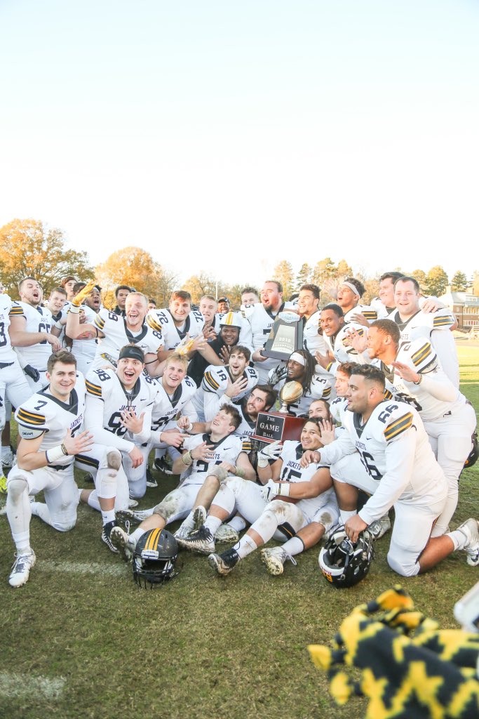 tgordonva's tweet photo. This fall will look and feel so different without you on the field, but I’m so excited for what’s to come. #GoJackets https://t.co/VGXNpAV0Qh