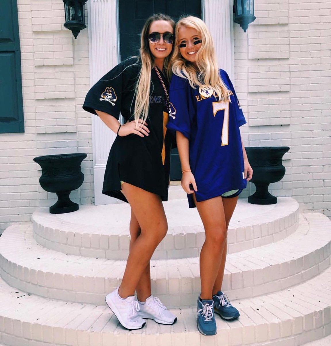 AXiDECU's tweet photo. Tomorrow is the beginning of perfection week in our new renovated house! ★ Who is ready??! #axidecu #ecu22 #ecu23 https://t.co/quyEA9v2Op